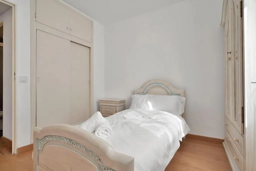 Apartamento En El Centro De San Pedro Alcantara - La Libertad 3 5 4 Marbella Apartment