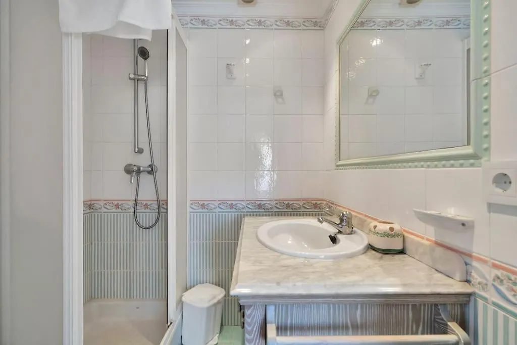 Apartamento En El Centro De San Pedro Alcantara - La Libertad 3 5 4 Marbella 0*,  Spain